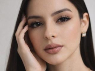 См. подробные сведения о модели IsabellaJames