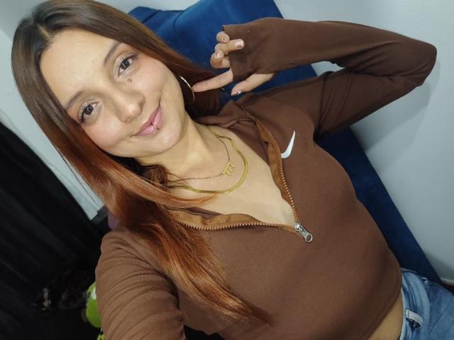 SaarahJones - Live porn &amp; sex cam - 28930499