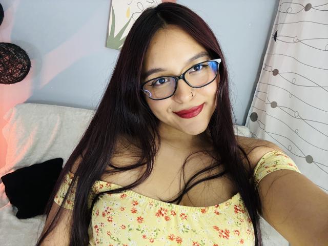 MarianaVargasX - Live Sex Cam - 28932455