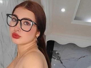 См. подробные сведения о модели MiaVolkova