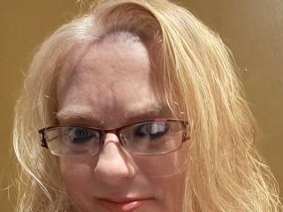 См. подробные сведения о модели CherishWilliams