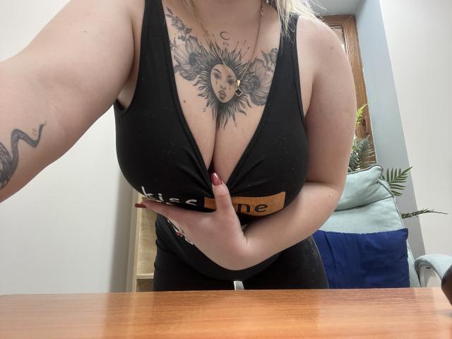 DiLaria - Live porn &amp; sex cam - 28935605