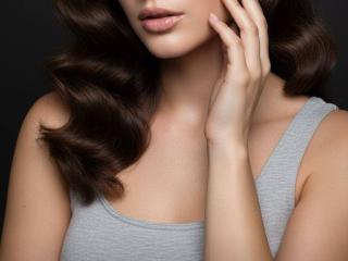 Lásd a CarolinePirs teljes profilját