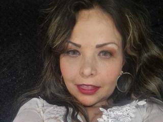 Lásd a MelissaLeen teljes profilját