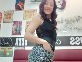 SamanthaCorine'in detaylı sayfasını gör