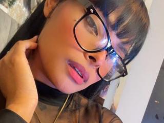 Ver la ficha detallada de EmmaEbony