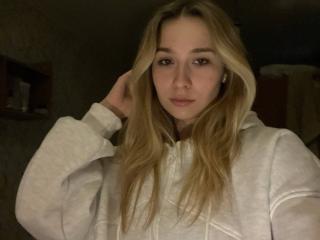 См. подробные сведения о модели StasyLuna