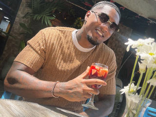 Lásd a LoganDrakex teljes profilját