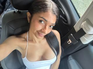 См. подробные сведения о модели AmberSkylerr