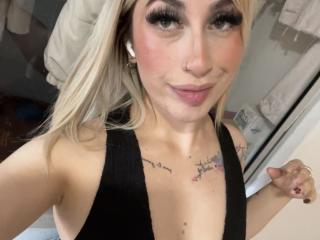 См. подробные сведения о модели SammyViolet