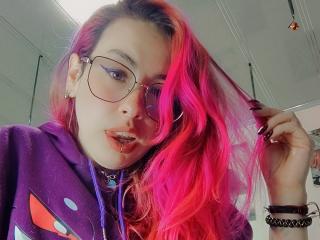 См. подробные сведения о модели NatashaLau