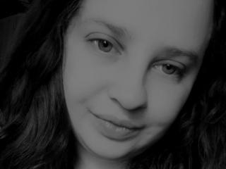 KimKistina'in detaylı sayfasını gör