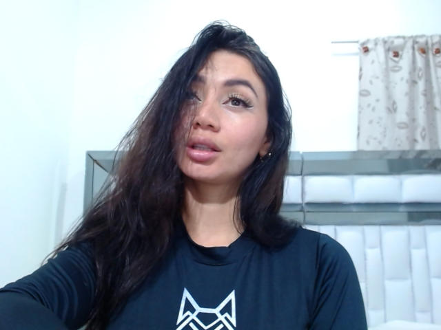 SophieLombardo - Sexe cam en vivo - 28944686