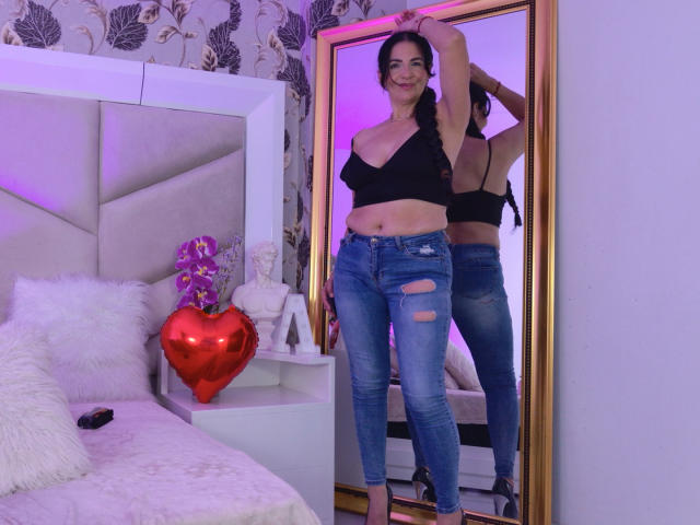 AlizonMoreti - Live porn &amp; sex cam - 28946507