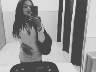 Ver la ficha detallada de CloeCurlys