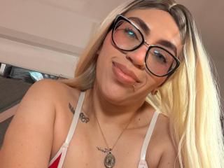 Ver la ficha detallada de CamilleJuicyHot