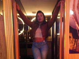 См. подробные сведения о модели MelizaQueen