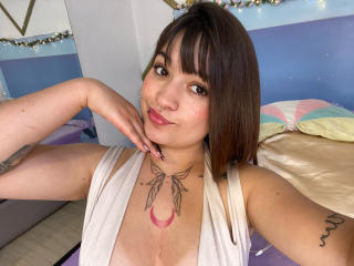 Ver la ficha detallada de AnikaFleur