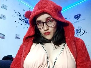 См. подробные сведения о модели AndreaHotLove69