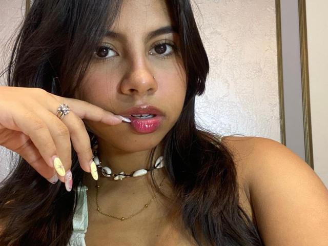 CelesteMorel - Live sex cam - 28951772