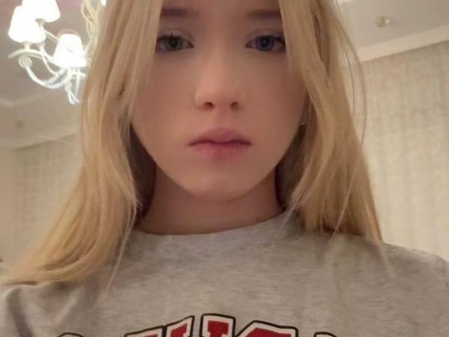 YuriDormaier - Live porn &amp; sex cam - 28952336