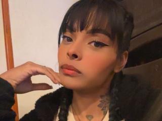 Ver la ficha detallada de EmmaEbony