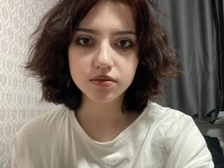 См. подробные сведения о модели KishaPlymire