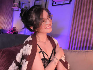 Yksityiskohtaiset tiedot mallista EvaMcAllister