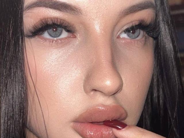 ValeneDanns - Live porn &amp; sex cam - 28953464