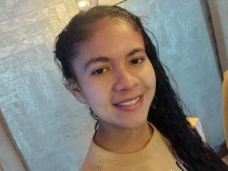 Yksityiskohtaiset tiedot mallista CanelaaSwett