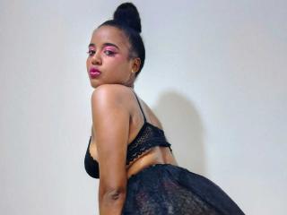 См. подробные сведения о модели TentacionLatine