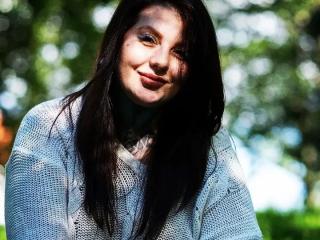 Yksityiskohtaiset tiedot mallista SophieWilds