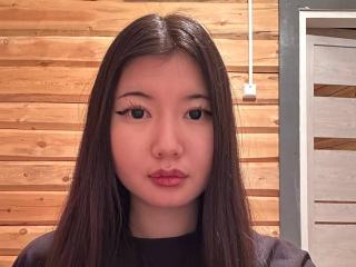 Yksityiskohtaiset tiedot mallista BernadineFray