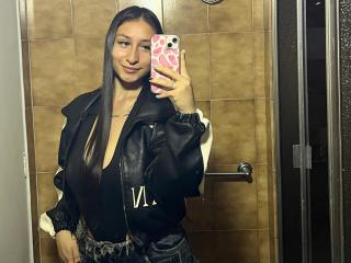 Ver la ficha detallada de MaddyCarina