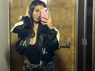 Yksityiskohtaiset tiedot mallista MaddyCarina