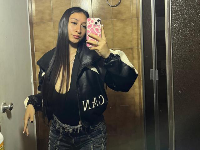 MaddyCarina - сексуальная веб-камера в реальном времени - 28956284