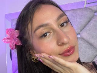 Ver la ficha detallada de MaddyCarina