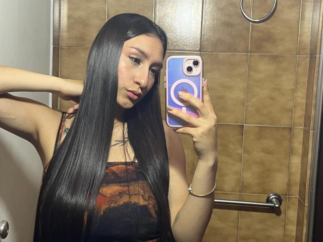 MaddyCarina - Live porn &amp; sex cam - 28956377