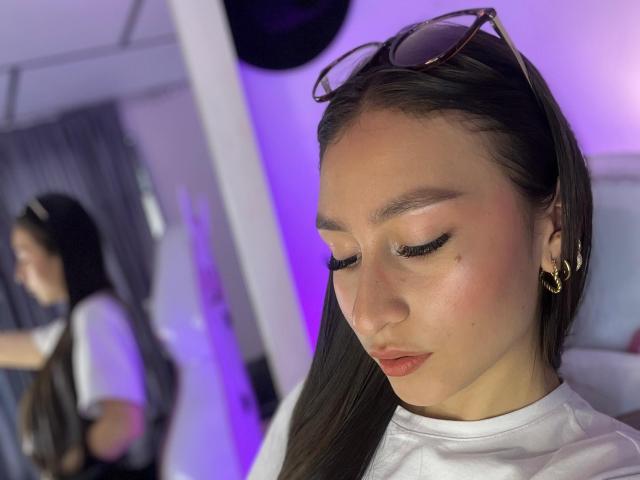 MaddyCarina - Camera khiêu dâm &amp; quyến rũ trực tiếp - 28956437