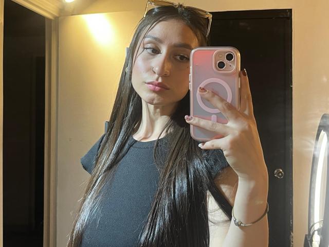 MaddyCarina - Live porn &amp; sex cam - 28956458