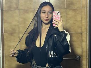 Ver la ficha detallada de MaddyCarina