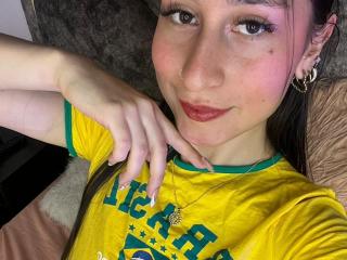 Ver la ficha detallada de MaddyCarina