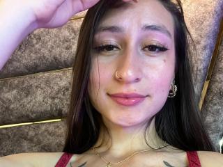 Ver la ficha detallada de MaddyCarina