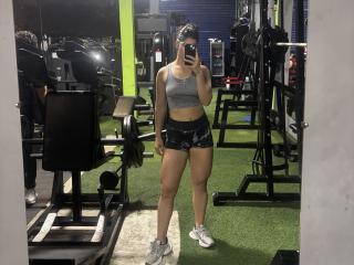 Yksityiskohtaiset tiedot mallista ScarlletZhen