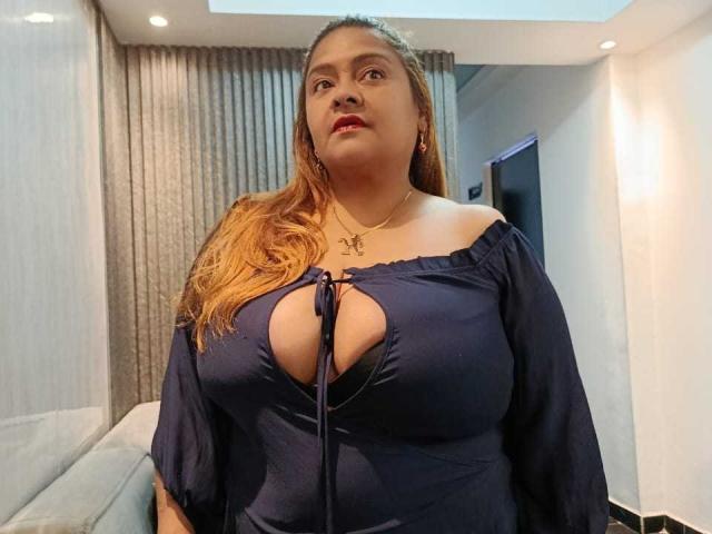 MonzerratBoyer - Live sex cam - 28956836