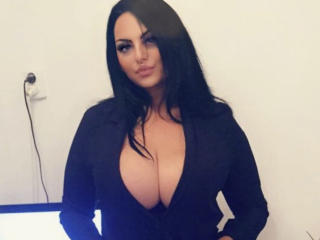 Yksityiskohtaiset tiedot mallista Sweetyerica