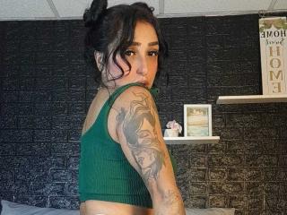 См. подробные сведения о модели IsaabellaRusso