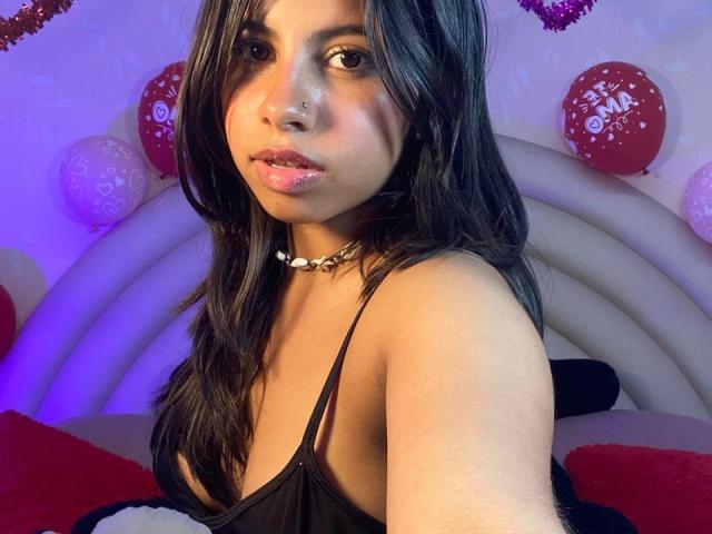 CelesteMorel - Live sex cam - 28957652