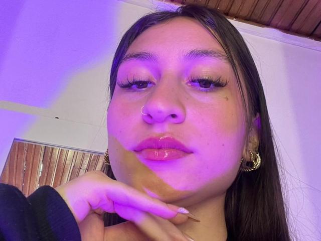 MaddyCarina - Live porn &amp; sex cam - 28958744