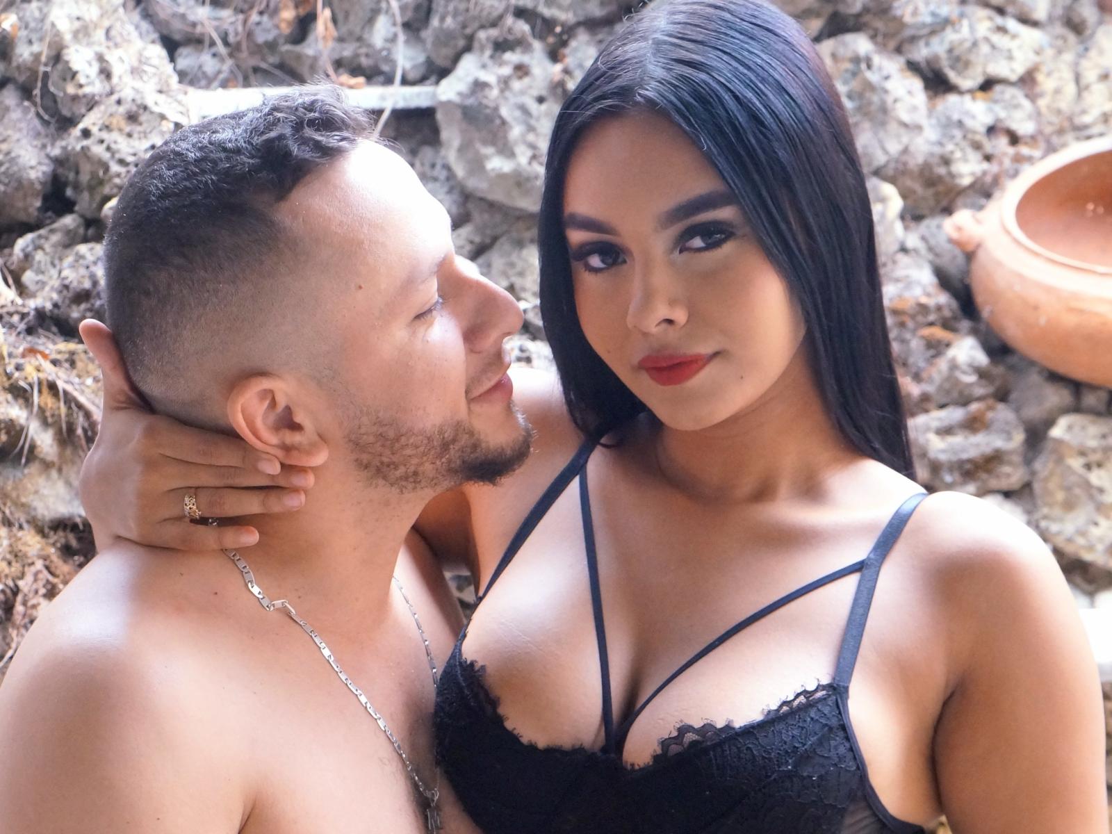 AntonellaAndMax - Live porn &amp; sex cam - 28959506